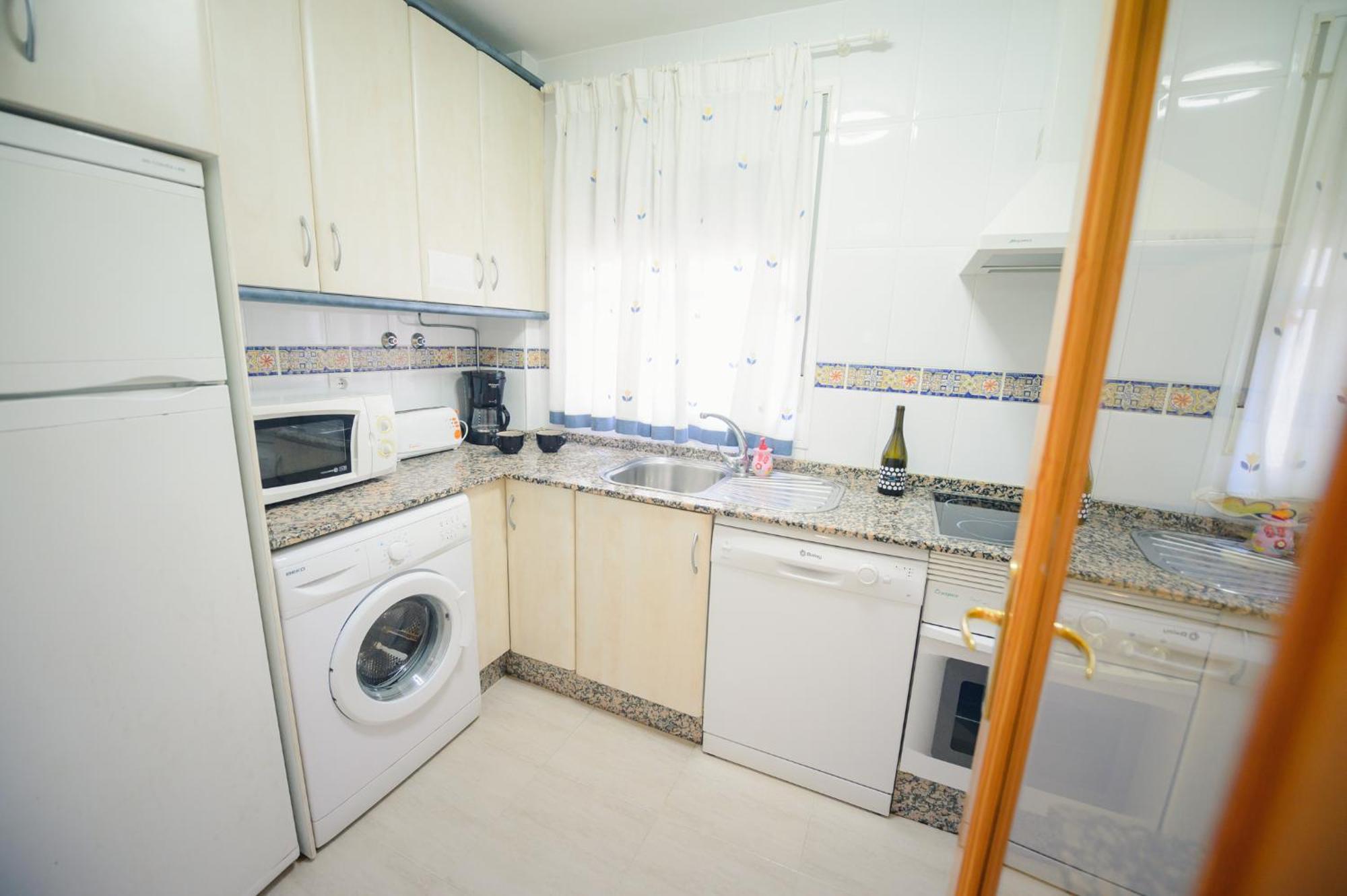 Apartamentos Rotonda Conil De La Frontera Quarto foto